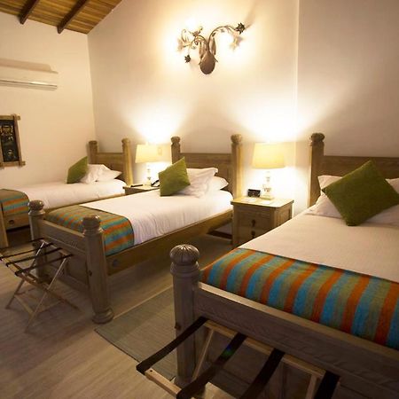 Ara Meru Lodge Canaima Eksteriør billede