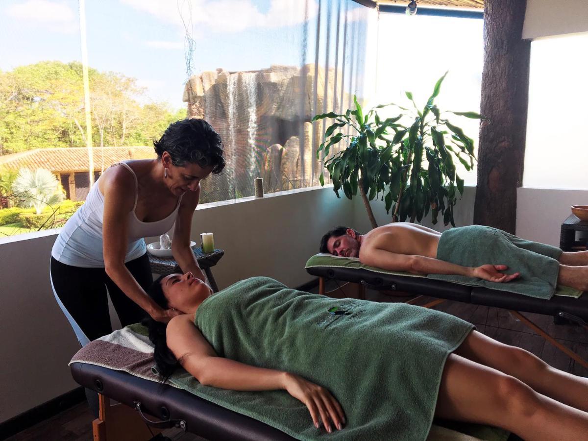 Ara Meru Lodge Canaima Eksteriør billede