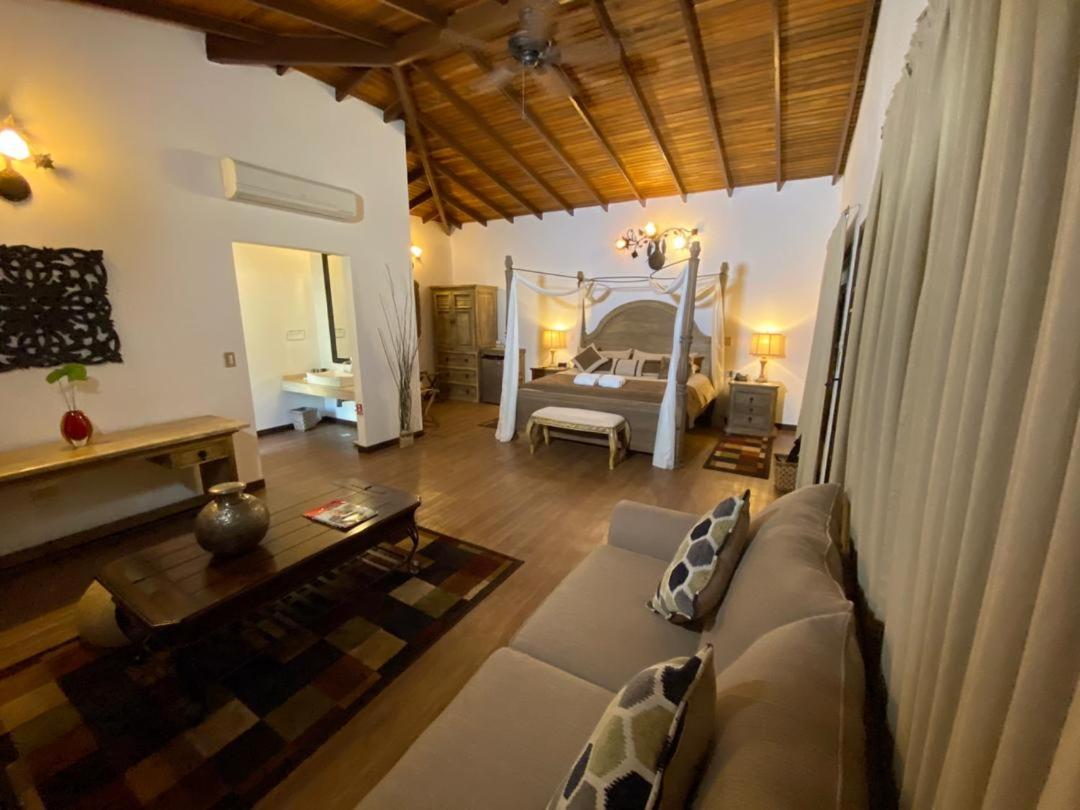 Ara Meru Lodge Canaima Eksteriør billede