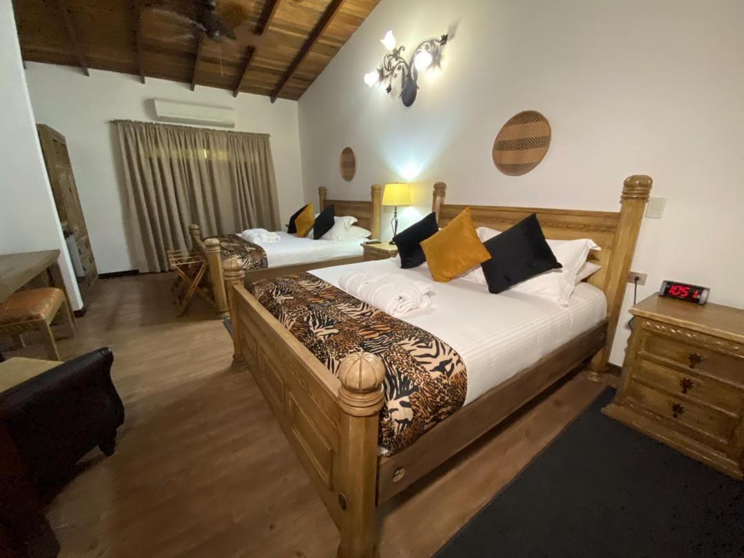 Ara Meru Lodge Canaima Eksteriør billede