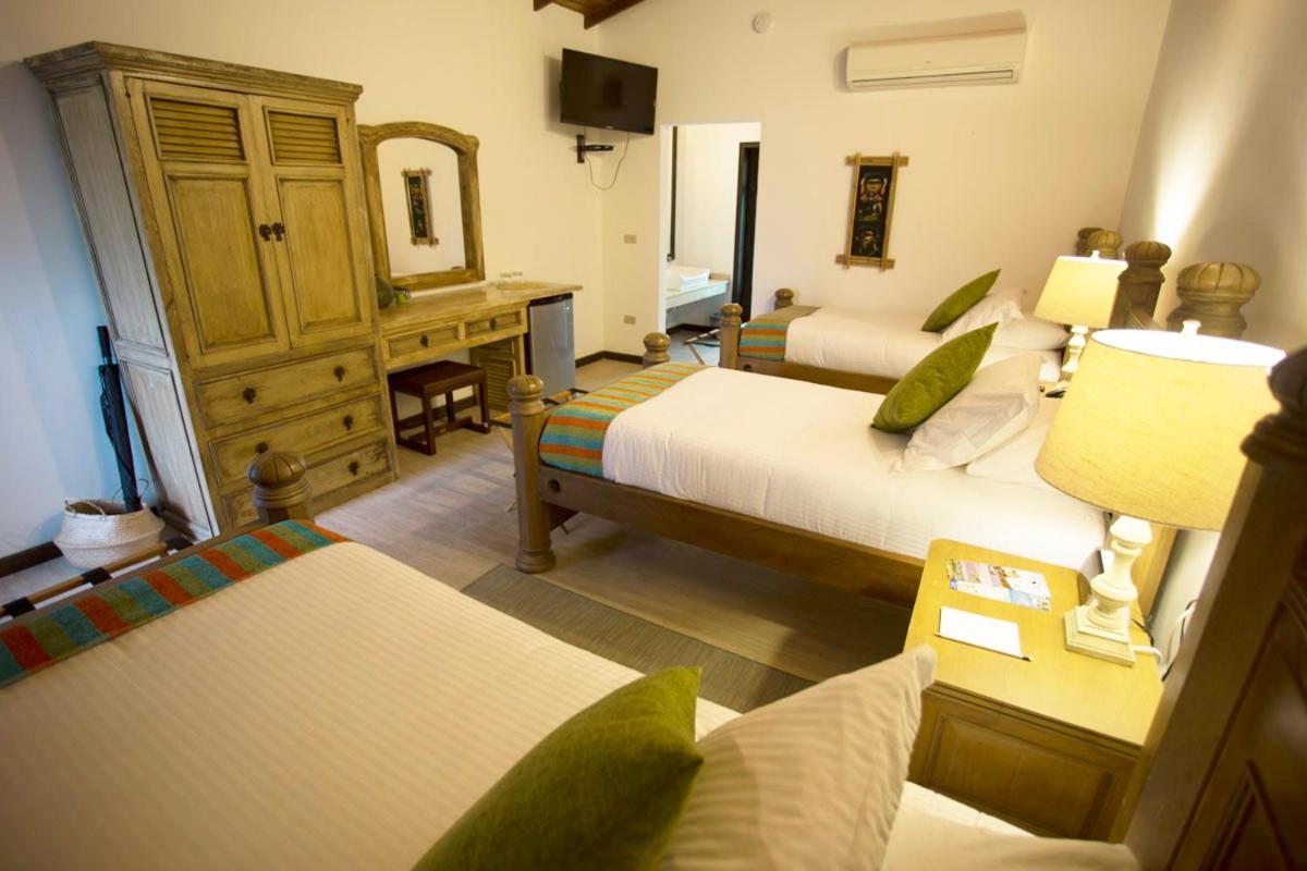 Ara Meru Lodge Canaima Eksteriør billede